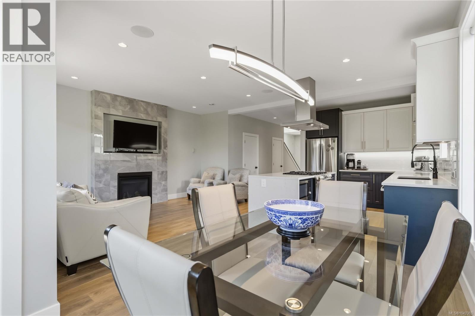 1176 Clarke Rd - 19
