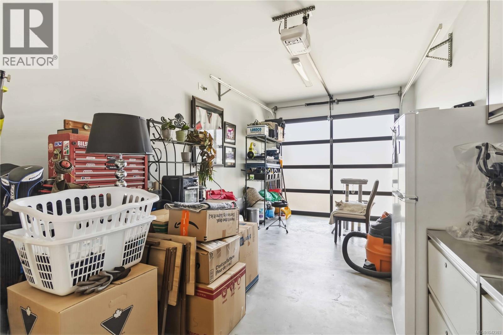 1176 Clarke Rd - 45