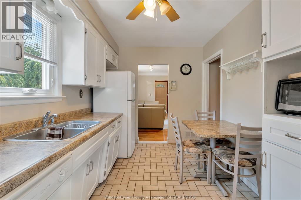 2820 Askin AVENUE - 10