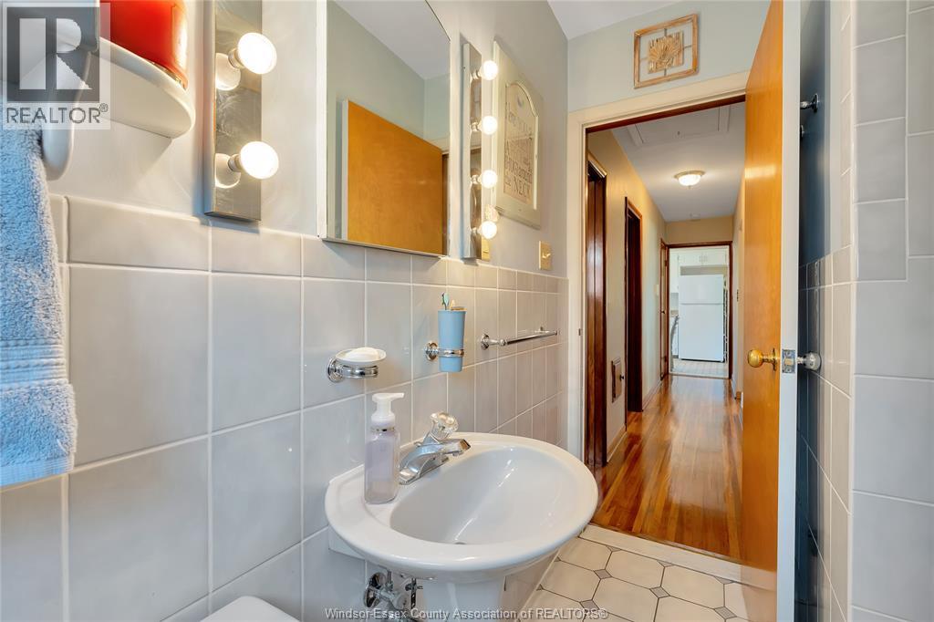 2820 Askin AVENUE - 13