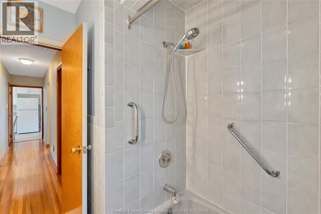 2820 Askin AVENUE - 14