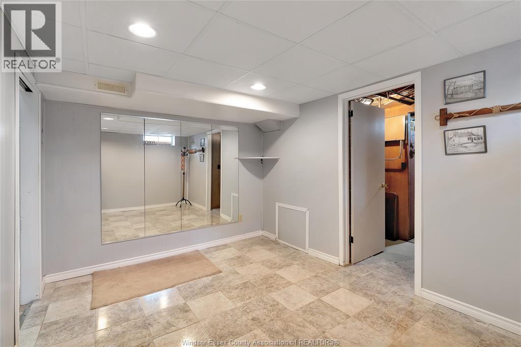 2820 Askin AVENUE - 25