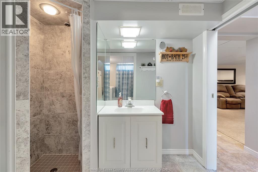 2820 Askin AVENUE - 26