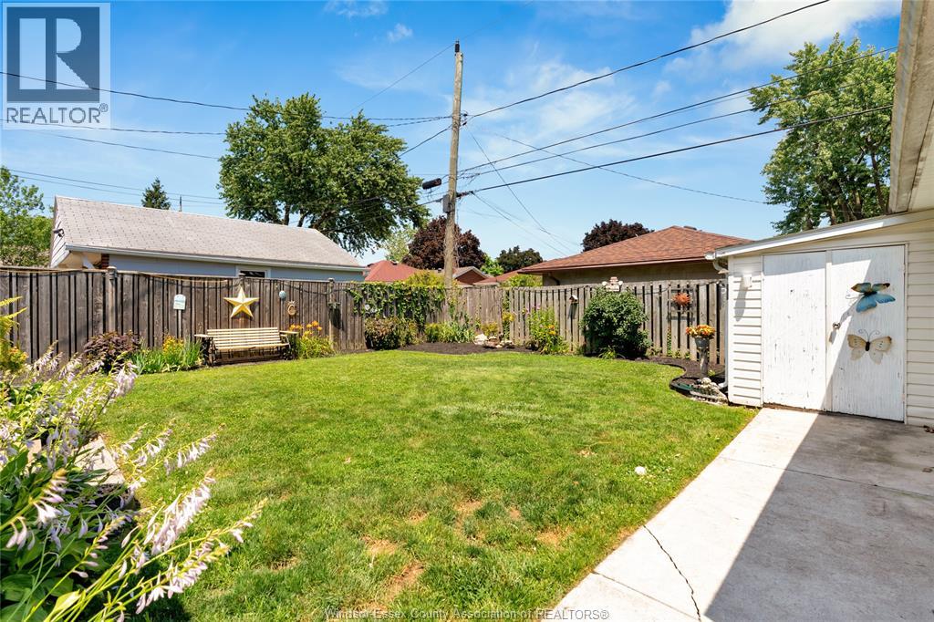 2820 Askin AVENUE - 32