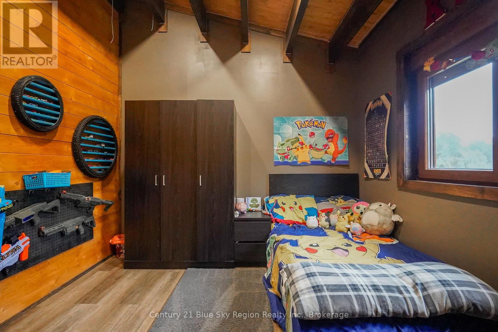 3269 CHISWICK LINE - 21