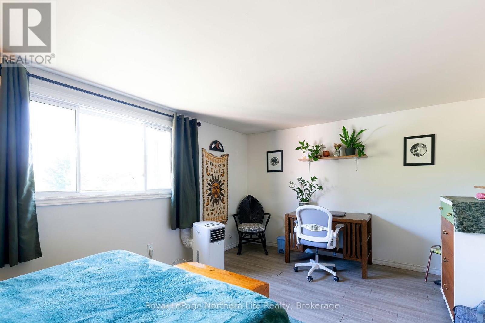#53 644 LAKESHORE DRIVE - 13