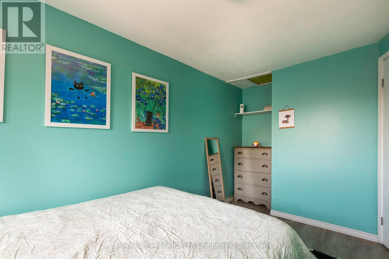 #53 644 LAKESHORE DRIVE - 16
