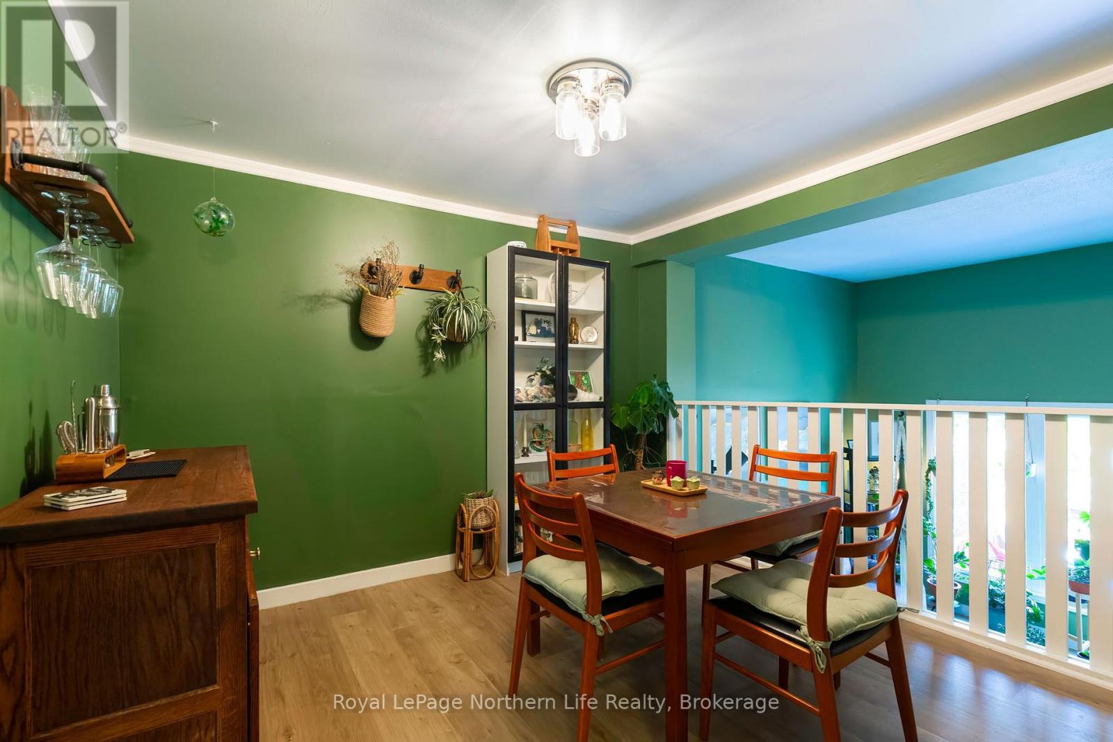 #53 644 LAKESHORE DRIVE - 7