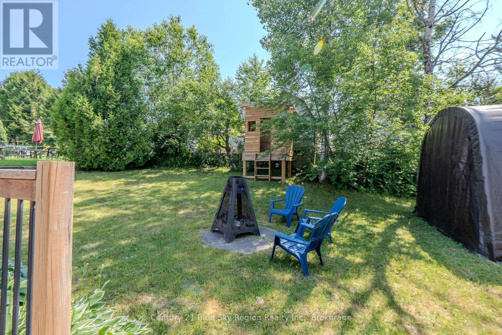 7 BIRCH CRESCENT - 22