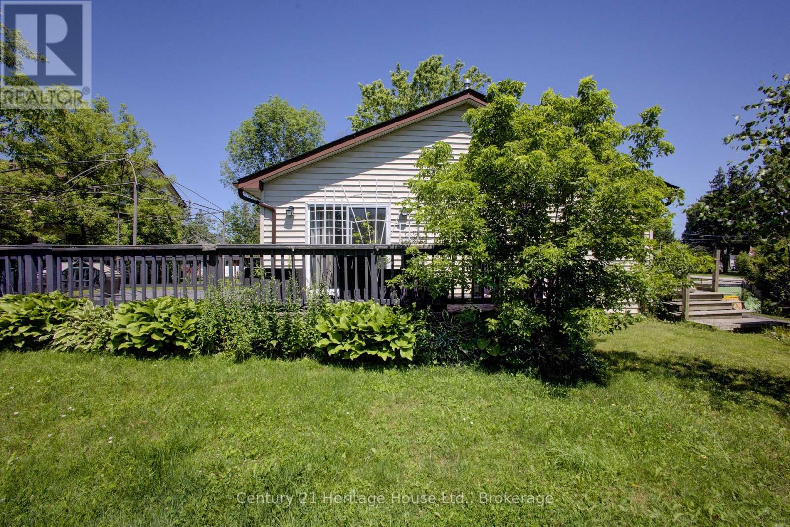 221 PARK STREET W - 22