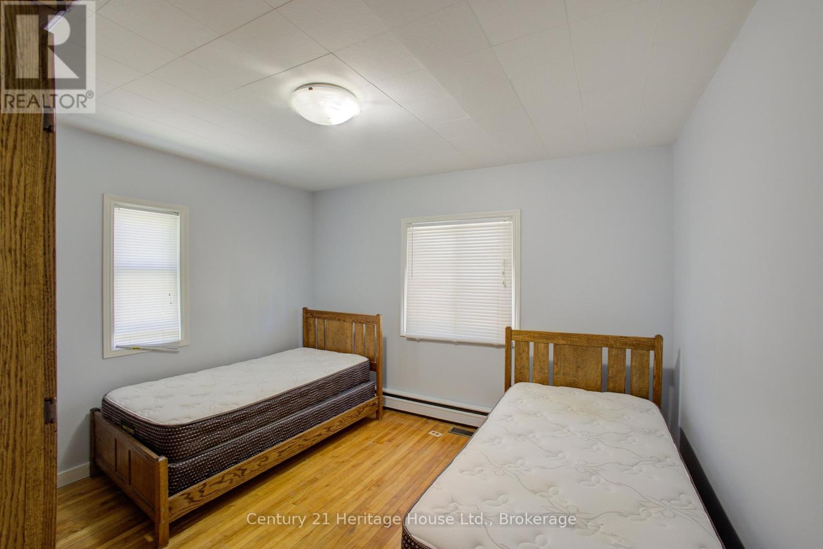 221 PARK STREET W - 8