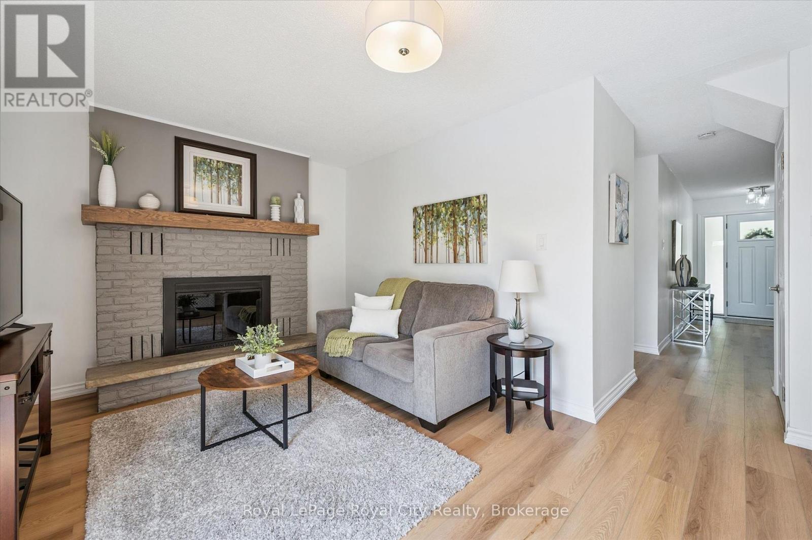 38 SHADYBROOK CRESCENT - 12