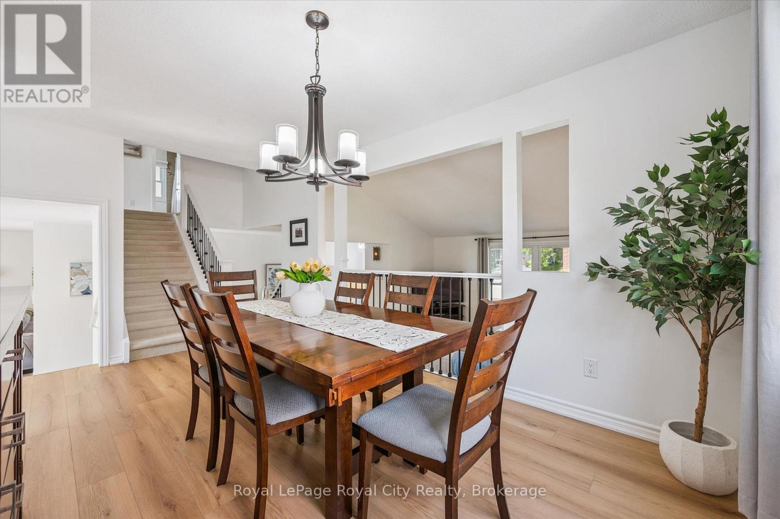 38 SHADYBROOK CRESCENT - 21