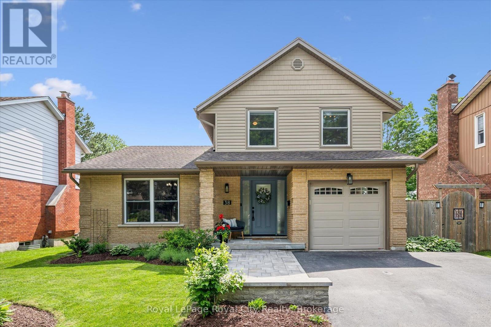 38 SHADYBROOK CRESCENT - 5
