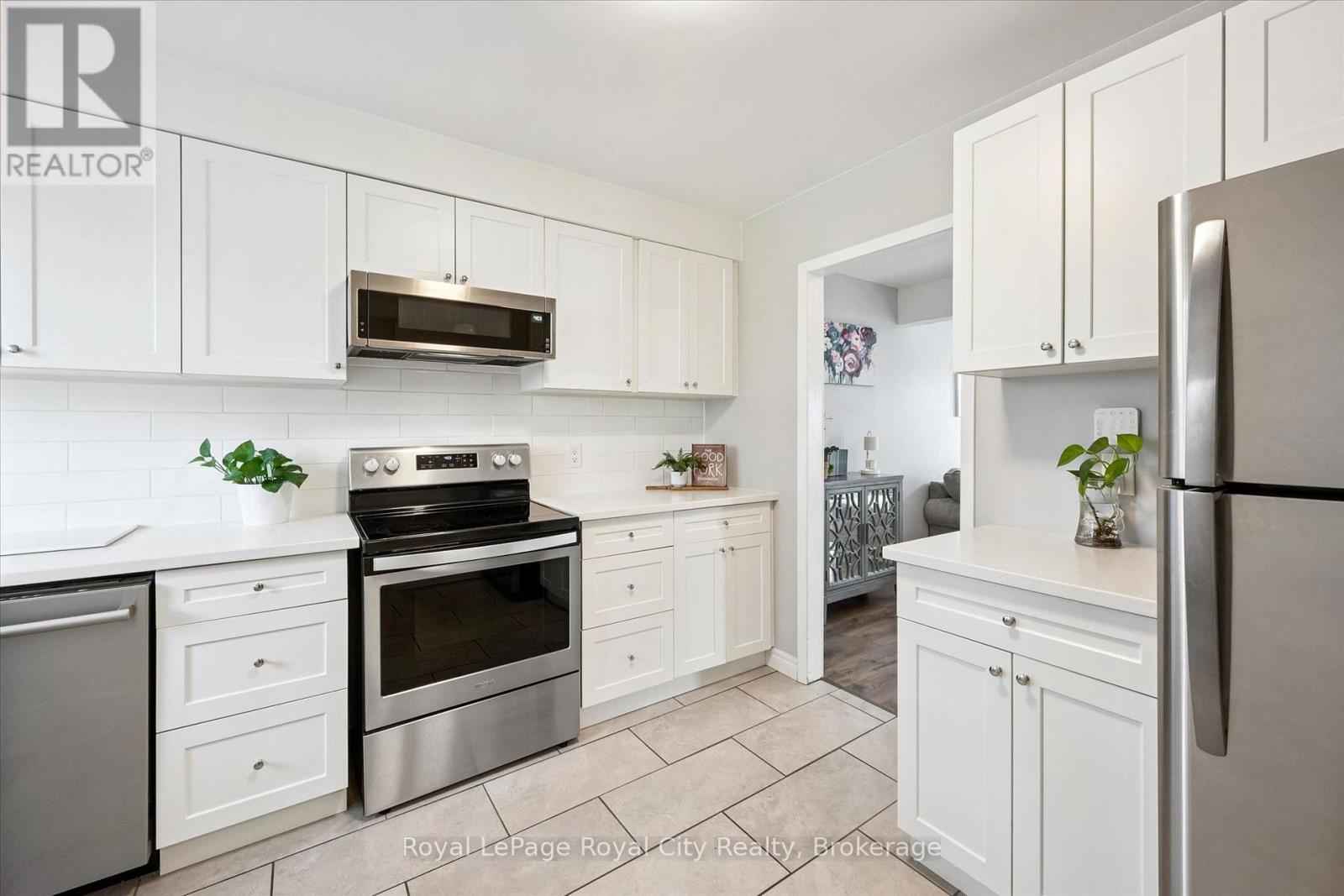 #23 41 RHONDA ROAD - 15