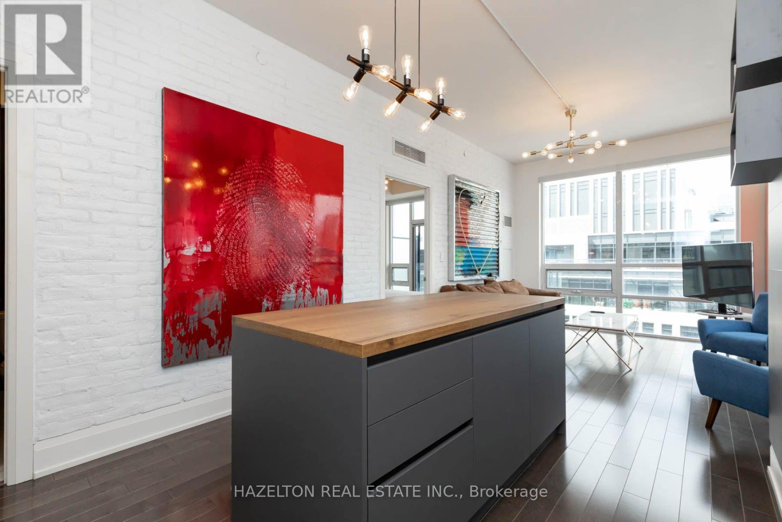#PH103 460 ADELAIDE STREET E - 11