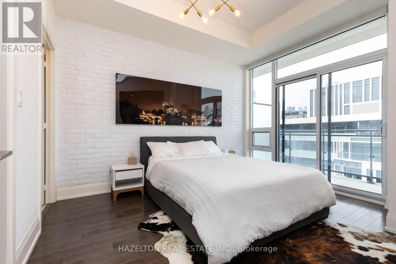 #PH103 460 ADELAIDE STREET E - 13