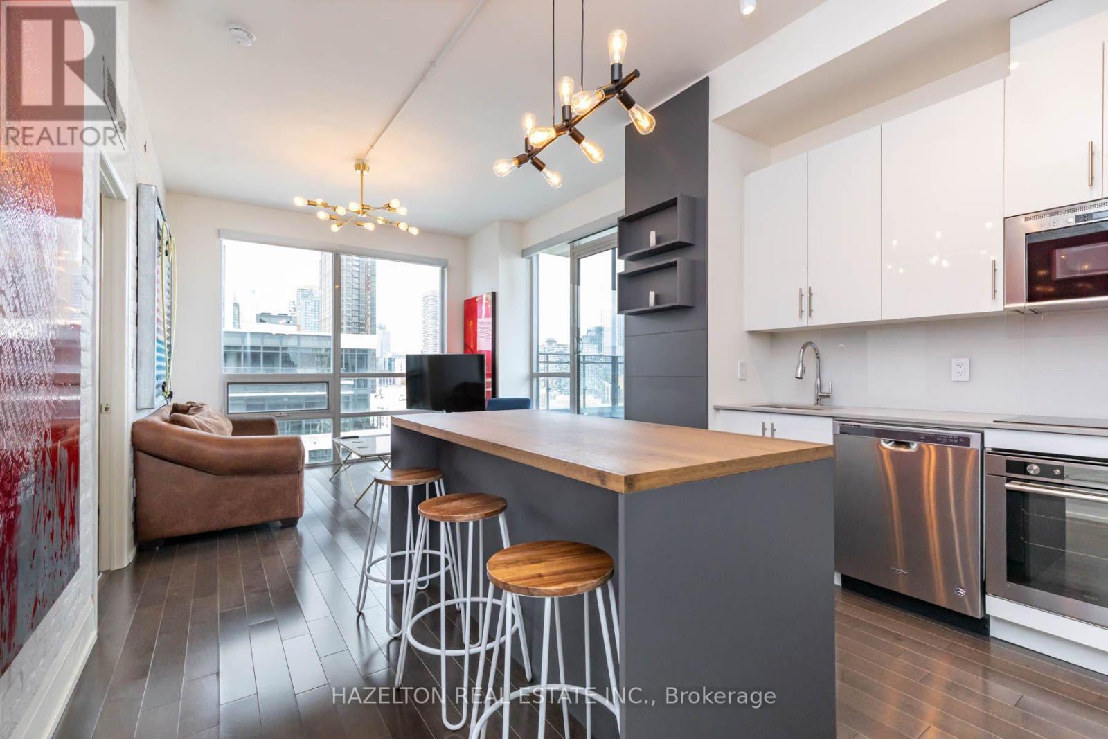 #PH103 460 ADELAIDE STREET E - 3