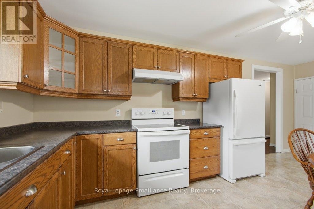 395 SIDNEY STREET - 10
