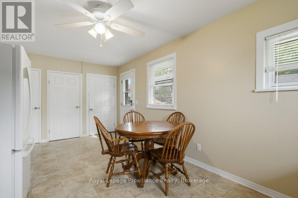 395 SIDNEY STREET - 11