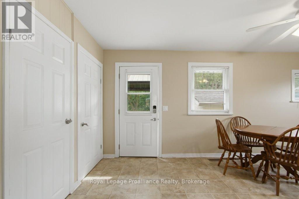 395 SIDNEY STREET - 7