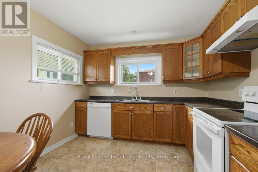 395 SIDNEY STREET - 9