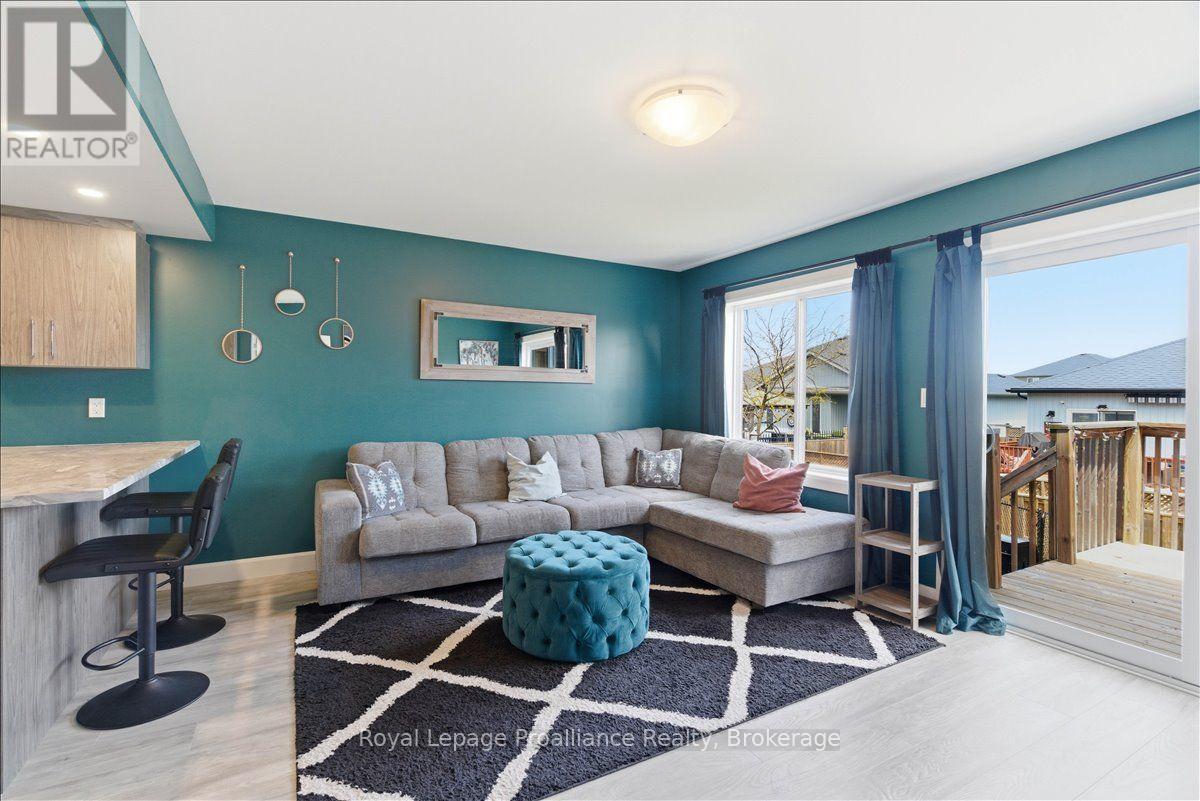 31 DEWAL PLACE - 14