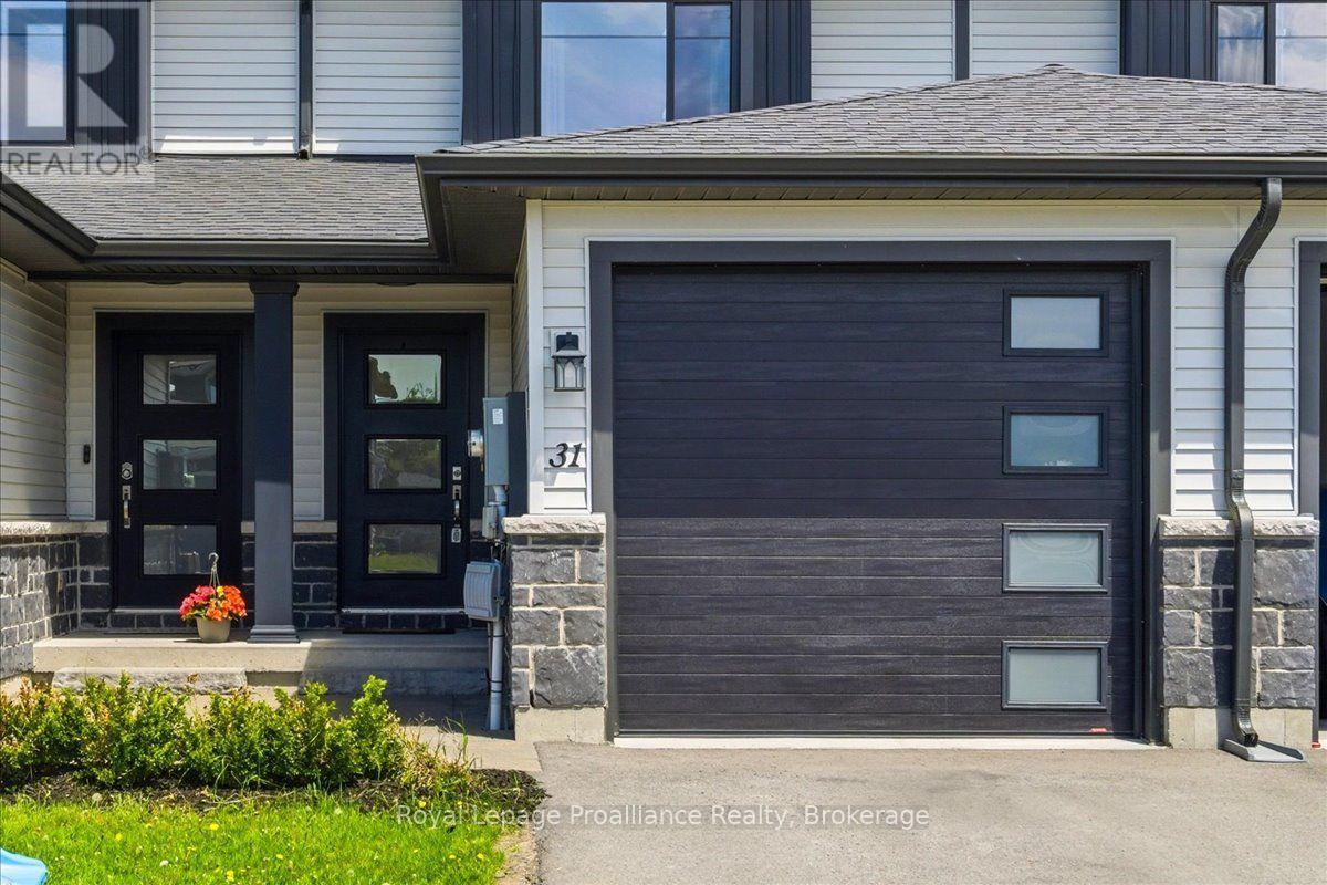 31 DEWAL PLACE - 2