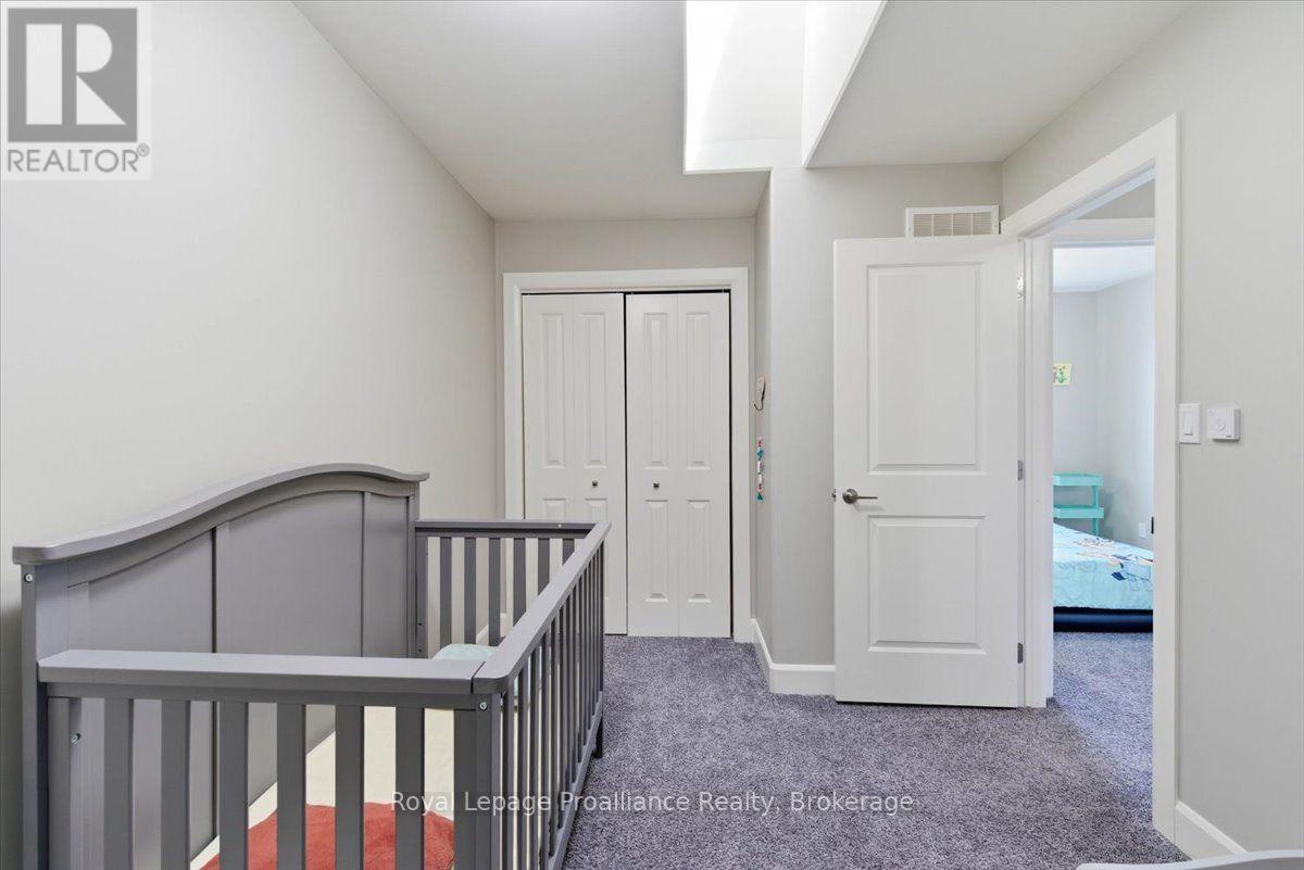 31 DEWAL PLACE - 28