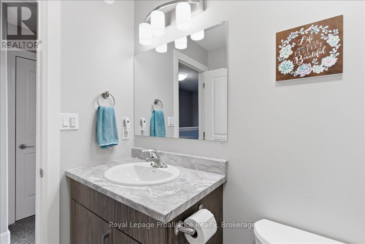 31 DEWAL PLACE - 30