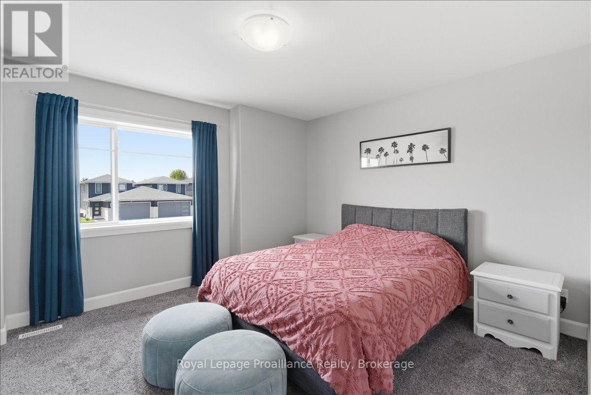 31 DEWAL PLACE - 31