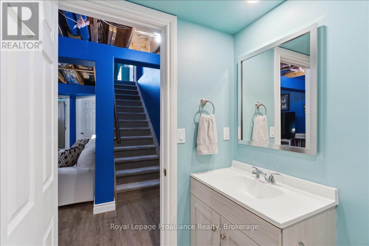 31 DEWAL PLACE - 38