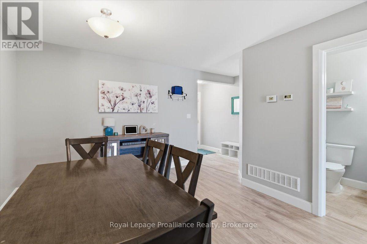 31 DEWAL PLACE - 6
