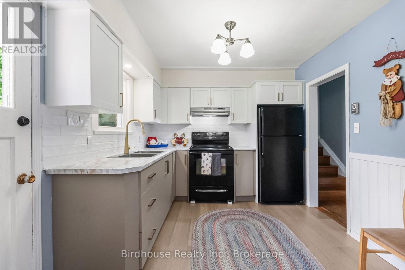 168 ADELAIDE STREET N - 15
