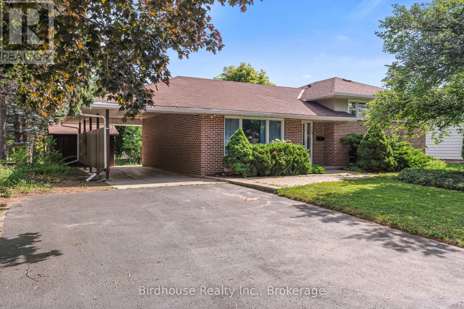 168 ADELAIDE STREET N - 2