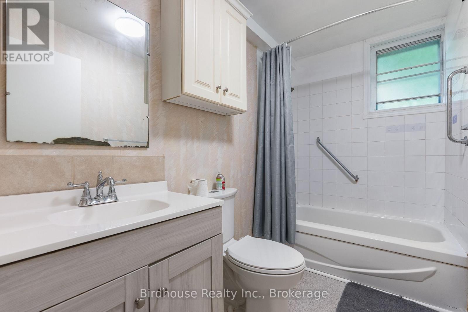 168 ADELAIDE STREET N - 37