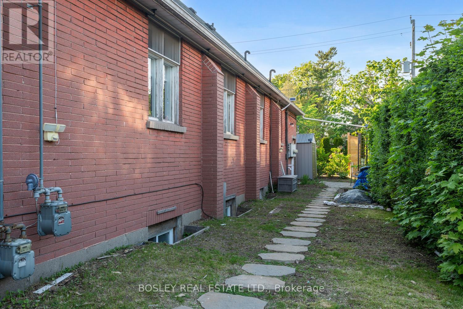 131 KING STREET E - 5