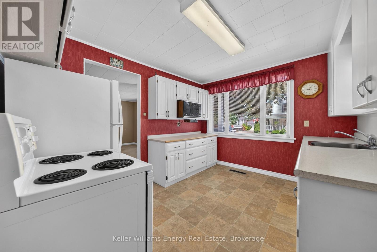 7 MAPLE AVENUE - 19