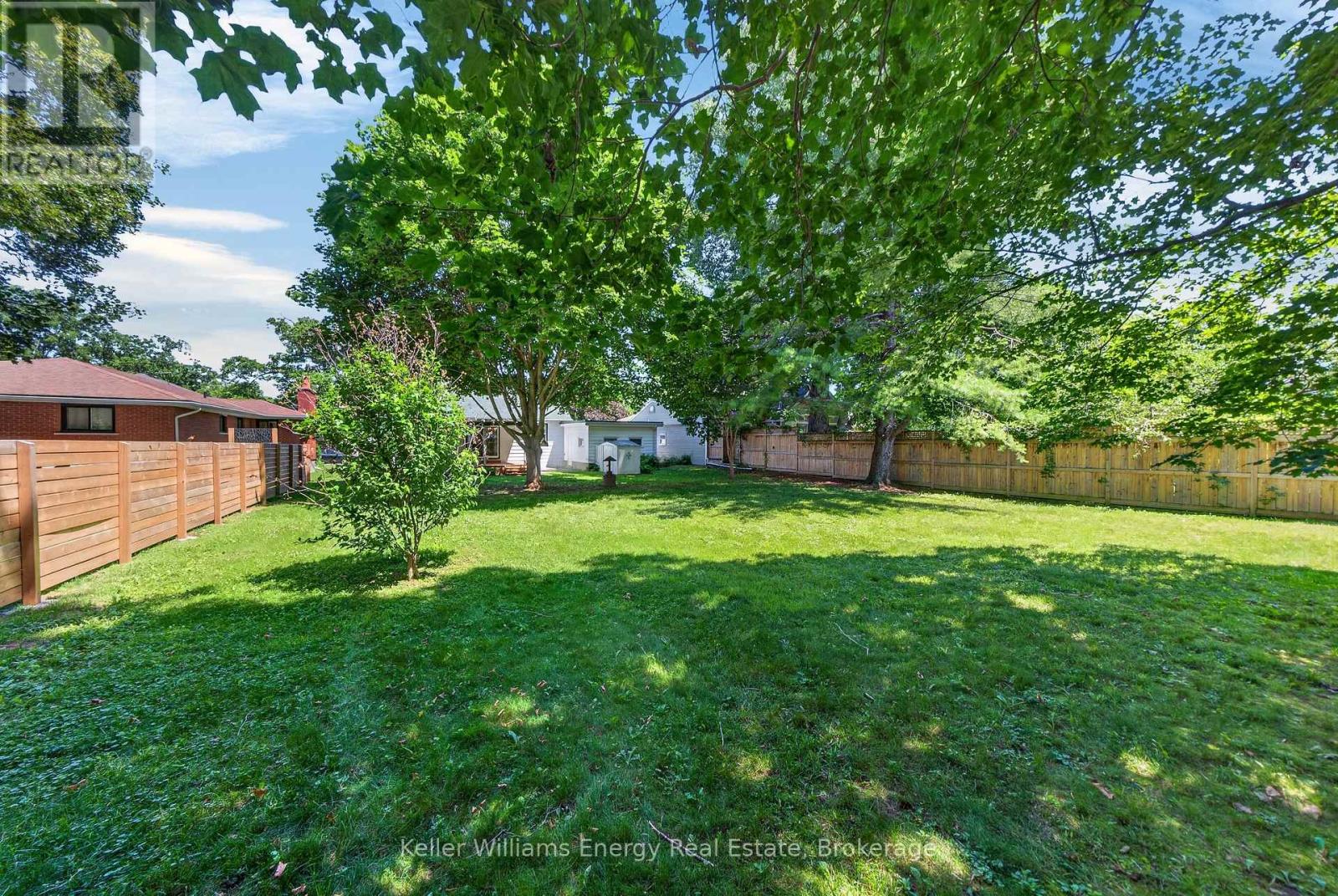 7 MAPLE AVENUE - 4