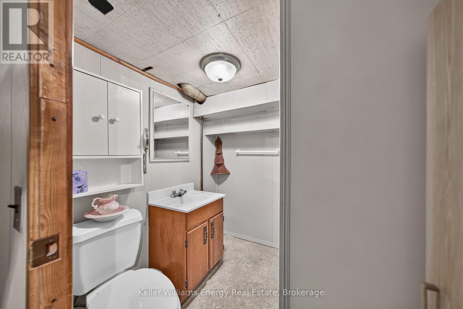 7 MAPLE AVENUE - 43