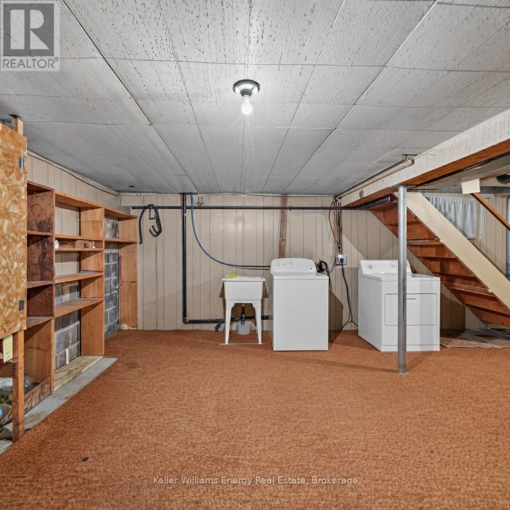 7 MAPLE AVENUE - 44