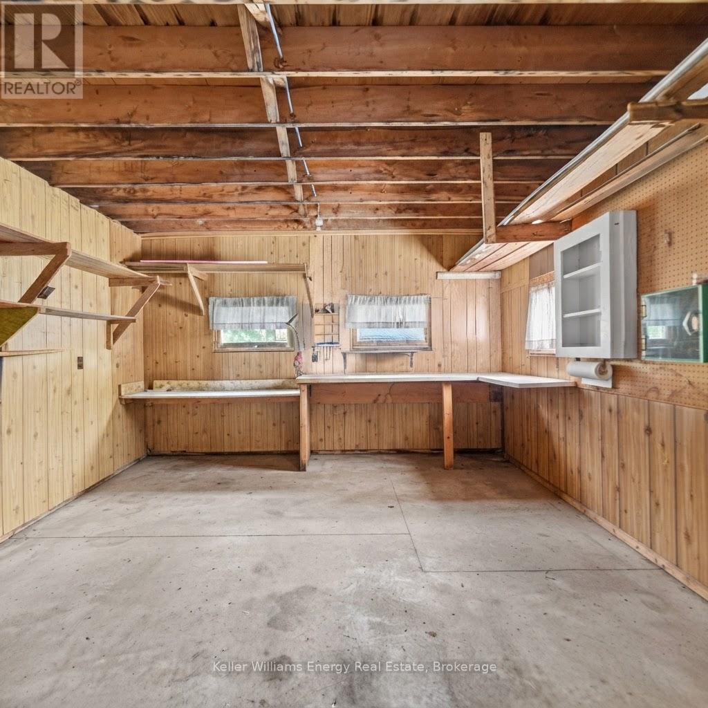 7 MAPLE AVENUE - 47