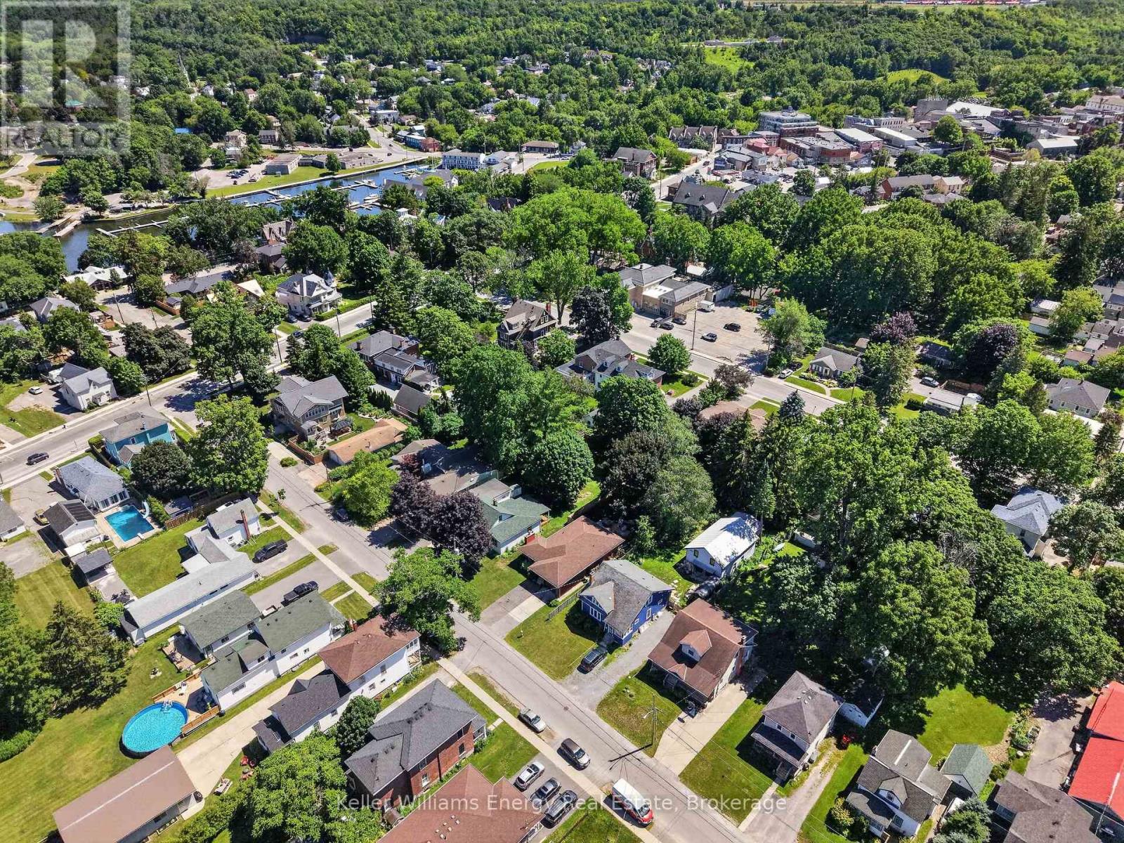 7 MAPLE AVENUE - 6