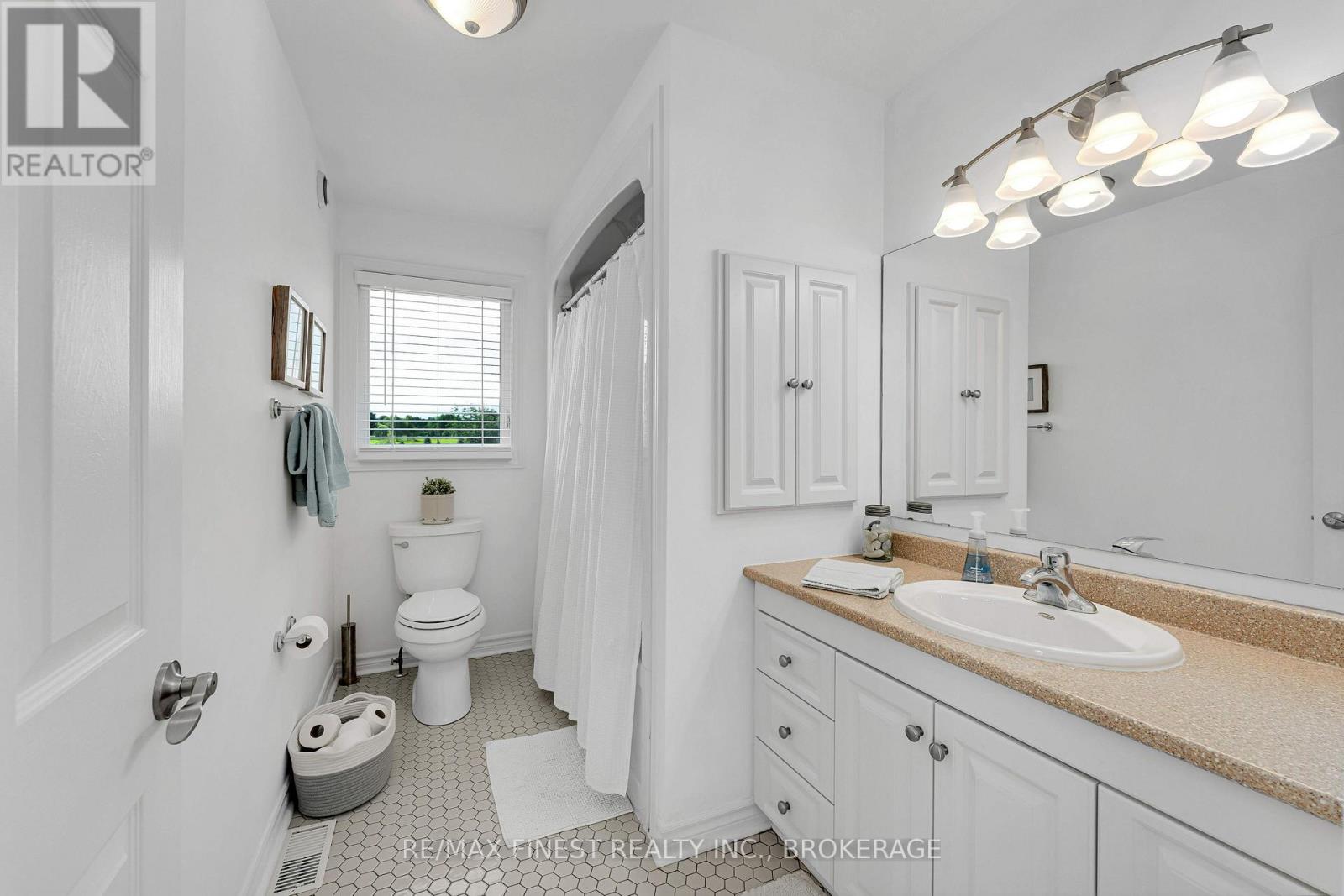 59 HORACE DRIVE - 25