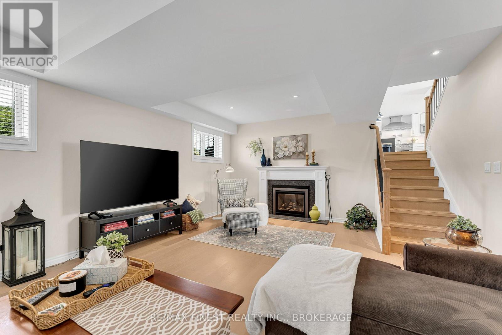59 HORACE DRIVE - 32