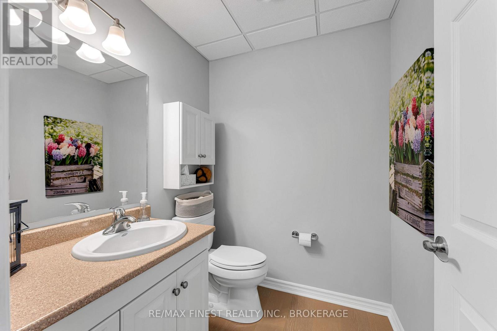 59 HORACE DRIVE - 33