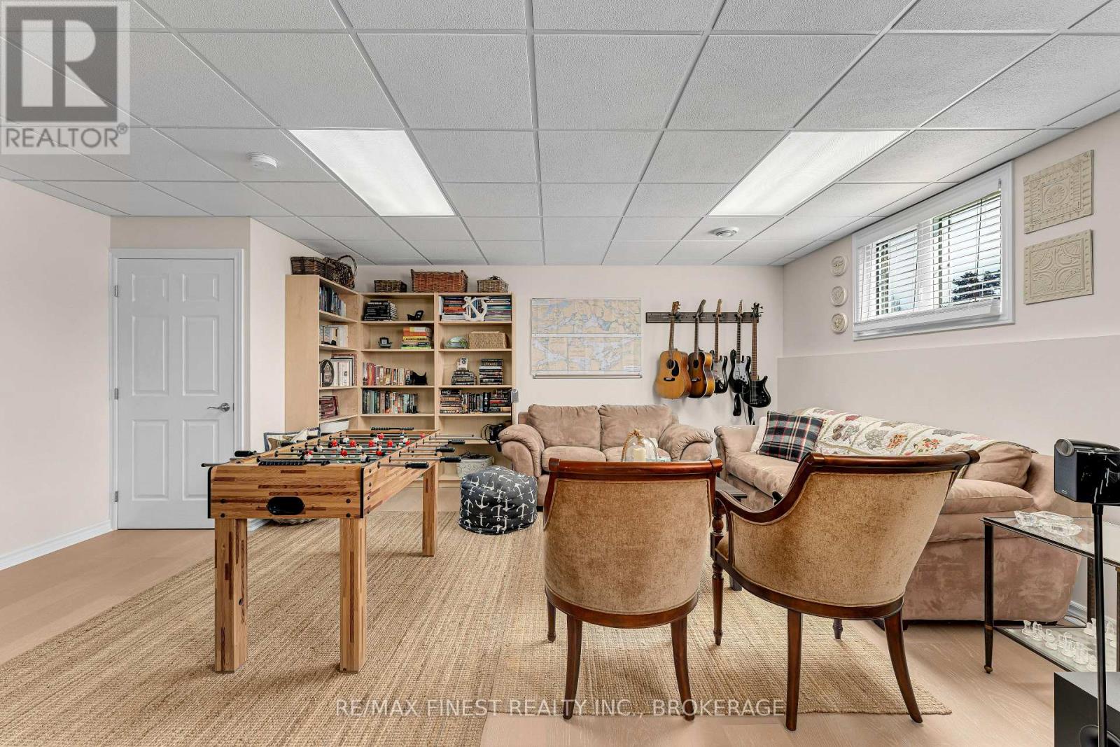 59 HORACE DRIVE - 35