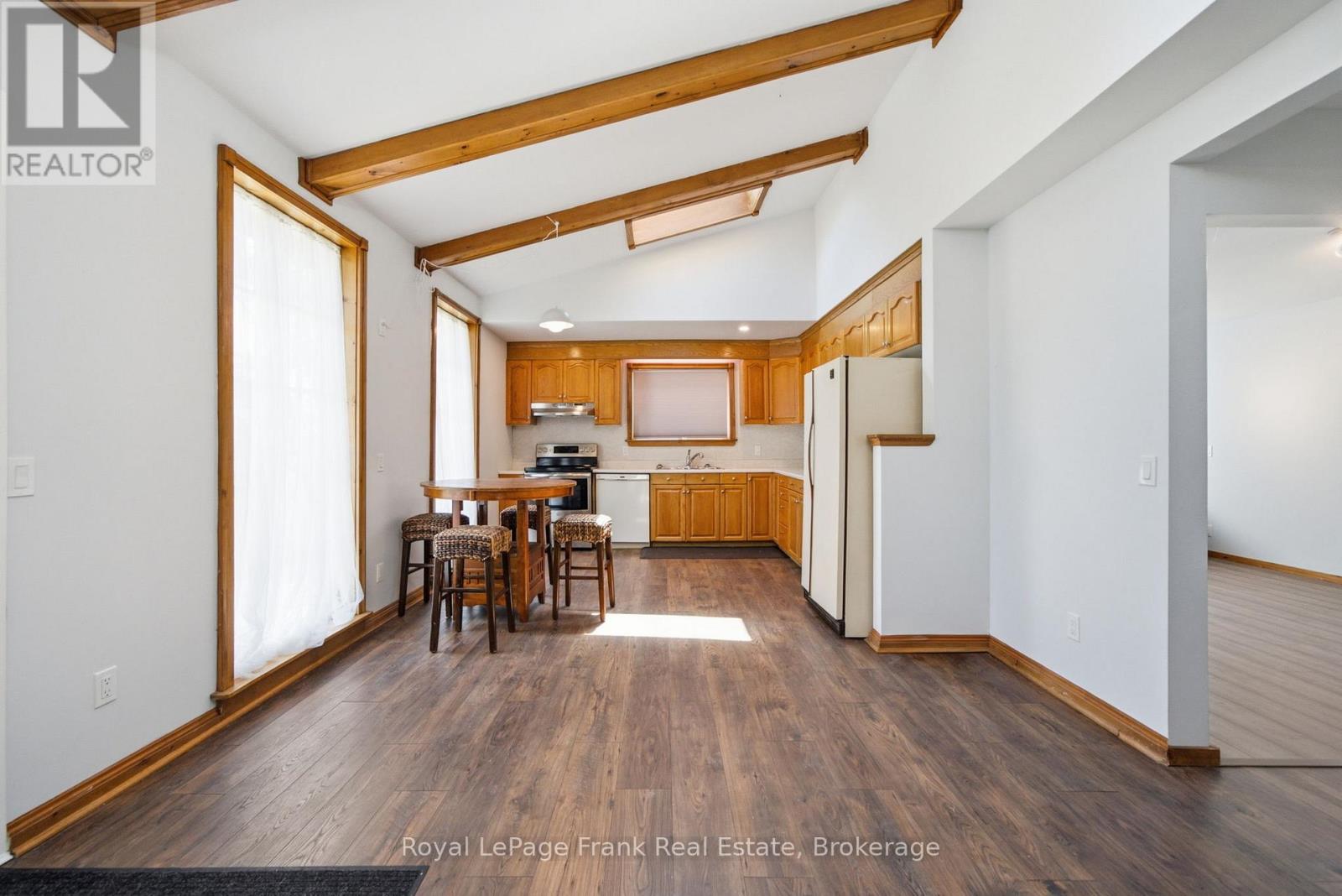 220 LINDEN VALLEY ROAD - 15
