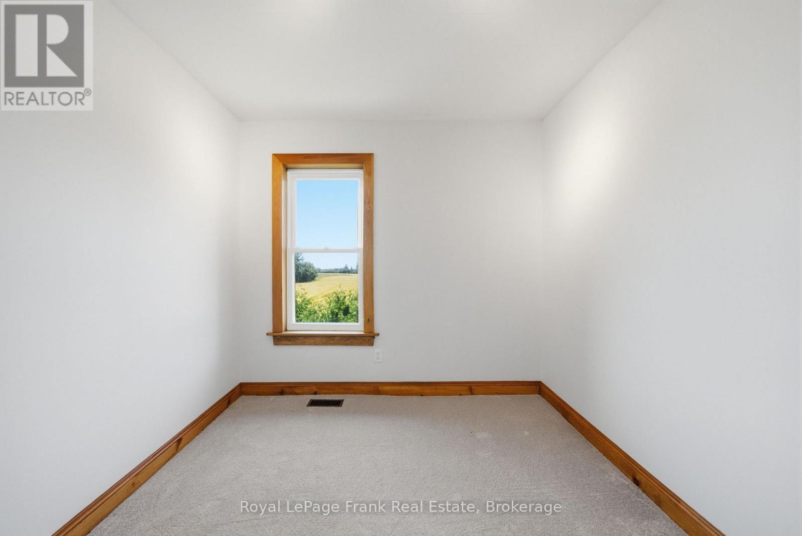 220 LINDEN VALLEY ROAD - 20