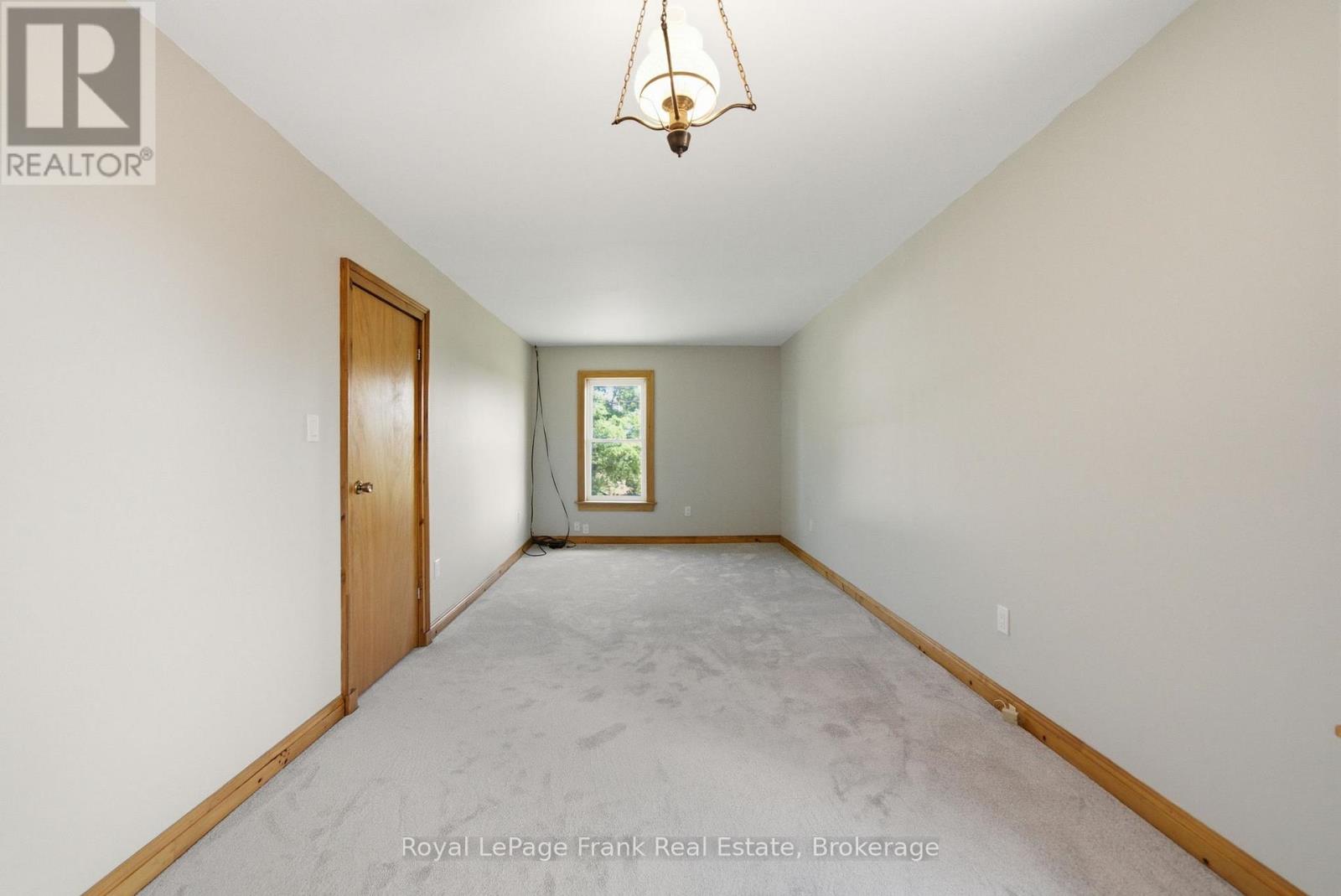 220 LINDEN VALLEY ROAD - 23